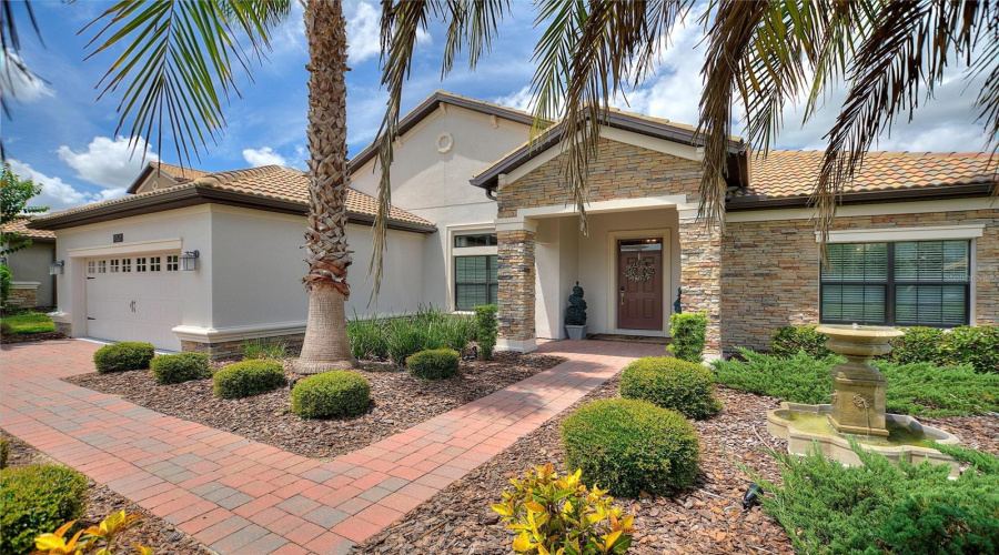 DAVENPORT, Florida 33896, 5 Bedrooms Bedrooms, ,3 BathroomsBathrooms,Residential,For Sale,MICKELSON CT,0,MFRS5129874