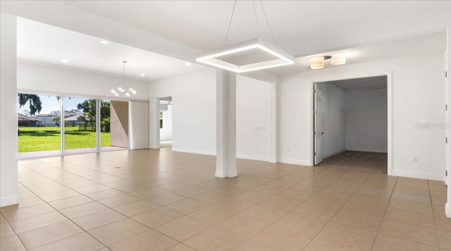 KISSIMMEE, Florida 34746, 3 Bedrooms Bedrooms, ,2 BathroomsBathrooms,Residential,For Sale,BOWFIN,0,MFRO6335245
