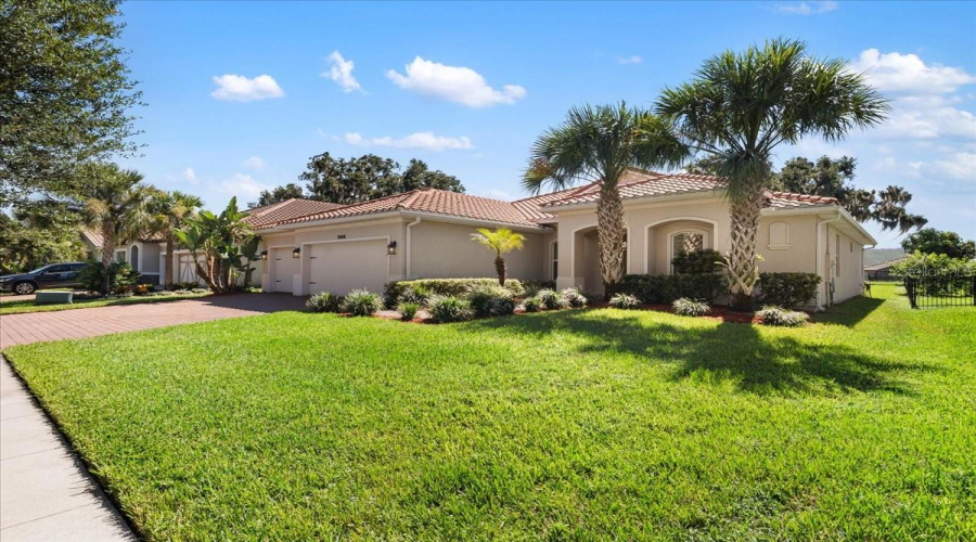 KISSIMMEE, Florida 34746, 3 Bedrooms Bedrooms, ,2 BathroomsBathrooms,Residential,For Sale,BOWFIN,0,MFRO6335245