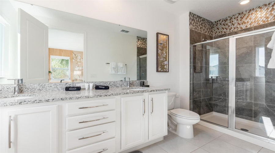 KISSIMMEE, Florida 34747, 6 Bedrooms Bedrooms, ,5 BathroomsBathrooms,Residential,For Sale,DESERT MOUNTAIN,0,MFRS5132748