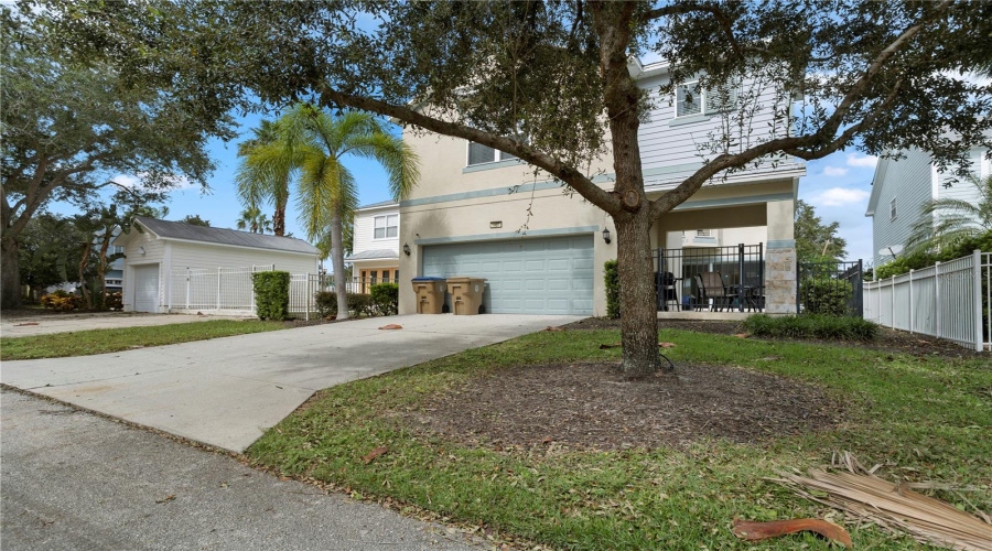 REUNION, Florida 34747, 5 Bedrooms Bedrooms, ,5 BathroomsBathrooms,Residential,For Sale,FAIRVIEW,0,MFRO6248132