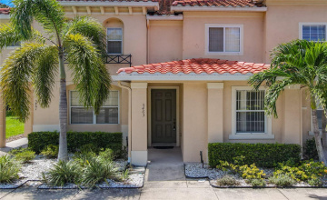 KISSIMMEE, Florida 34746, 3 Bedrooms Bedrooms, ,3 BathroomsBathrooms,Residential,For Sale,PARADISE CAY,0,MFRO6335757