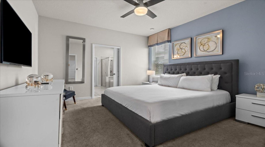 DAVENPORT, Florida 33897, 7 Bedrooms Bedrooms, ,5 BathroomsBathrooms,Residential,For Sale,KONA,0,MFRO6238346