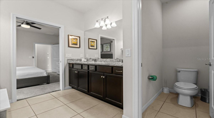 DAVENPORT, Florida 33897, 7 Bedrooms Bedrooms, ,5 BathroomsBathrooms,Residential,For Sale,KONA,0,MFRO6238346