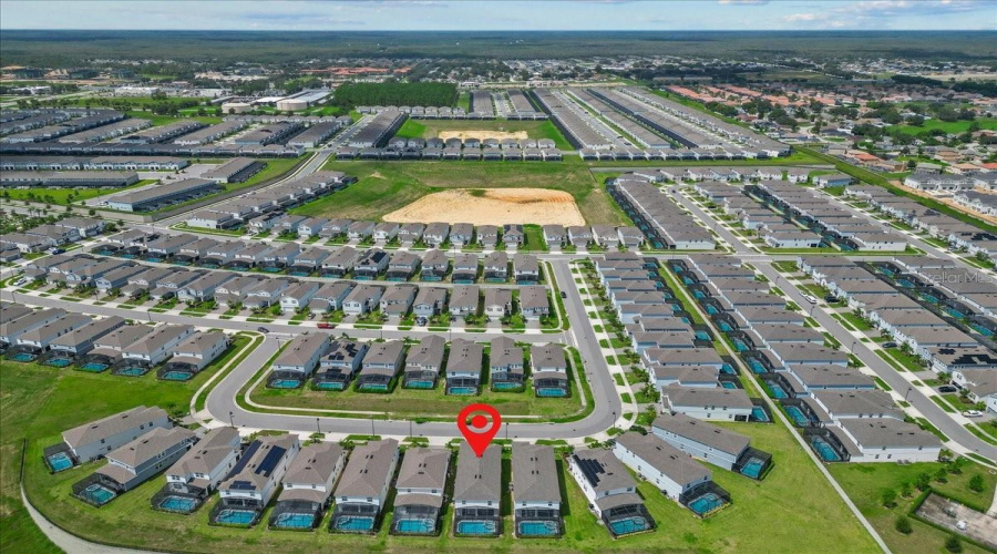 DAVENPORT, Florida 33897, 7 Bedrooms Bedrooms, ,5 BathroomsBathrooms,Residential,For Sale,KONA,0,MFRO6238346