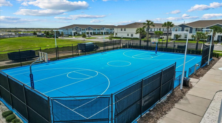 DAVENPORT, Florida 33897, 7 Bedrooms Bedrooms, ,5 BathroomsBathrooms,Residential,For Sale,KONA,0,MFRO6238346