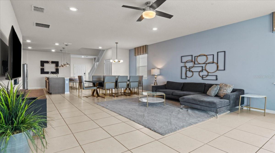 DAVENPORT, Florida 33897, 7 Bedrooms Bedrooms, ,5 BathroomsBathrooms,Residential,For Sale,KONA,0,MFRO6238346