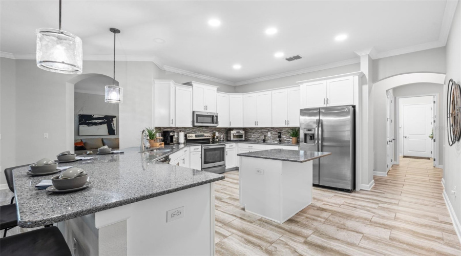 DAVENPORT, Florida 33896, 4 Bedrooms Bedrooms, ,3 BathroomsBathrooms,Residential,For Sale,MICKELSON CT,0,MFRS5132769