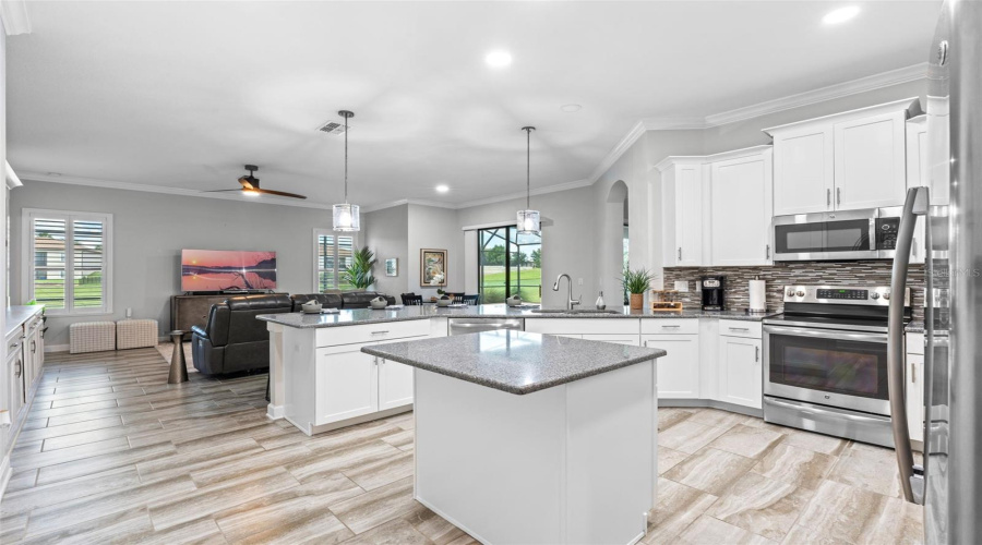 DAVENPORT, Florida 33896, 4 Bedrooms Bedrooms, ,3 BathroomsBathrooms,Residential,For Sale,MICKELSON CT,0,MFRS5132769