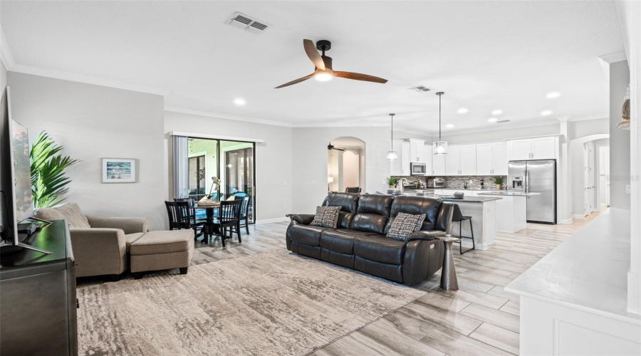DAVENPORT, Florida 33896, 4 Bedrooms Bedrooms, ,3 BathroomsBathrooms,Residential,For Sale,MICKELSON CT,0,MFRS5132769