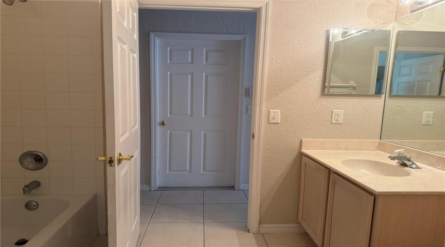 DAVENPORT, Florida 33897, 4 Bedrooms Bedrooms, ,2 BathroomsBathrooms,Residential,For Sale,CORVINA,0,MFRO6333131