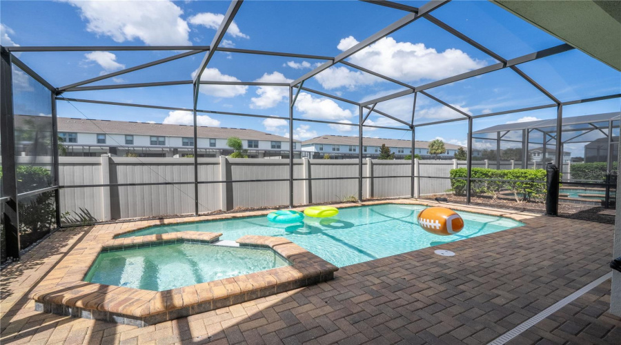 KISSIMMEE, Florida 34747, 6 Bedrooms Bedrooms, ,4 BathroomsBathrooms,Residential,For Sale,RHODES,0,MFRO6329881