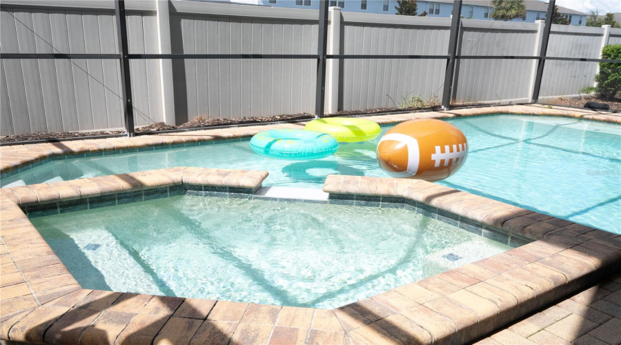 KISSIMMEE, Florida 34747, 6 Bedrooms Bedrooms, ,4 BathroomsBathrooms,Residential,For Sale,RHODES,0,MFRO6329881