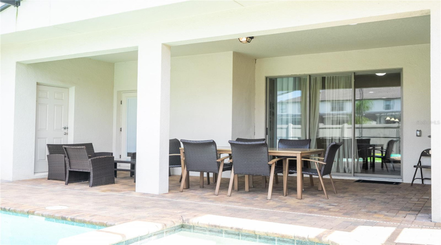 KISSIMMEE, Florida 34747, 6 Bedrooms Bedrooms, ,4 BathroomsBathrooms,Residential,For Sale,RHODES,0,MFRO6329881