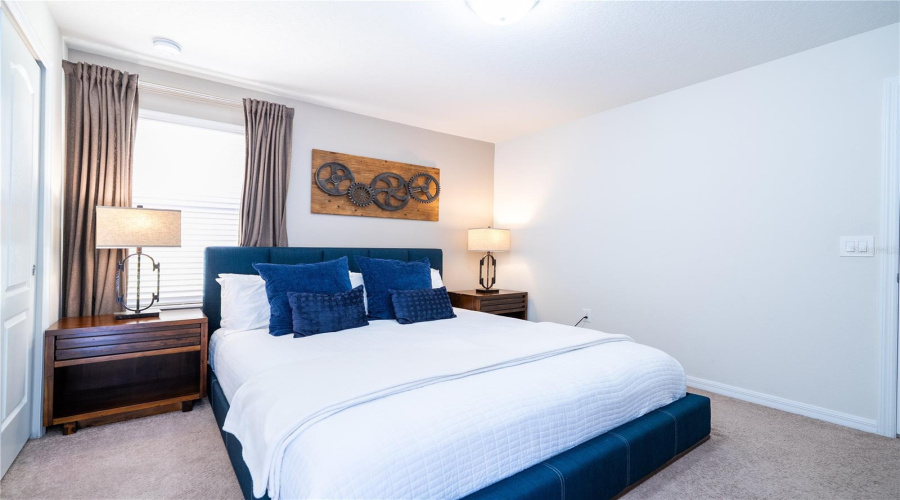 KISSIMMEE, Florida 34747, 6 Bedrooms Bedrooms, ,4 BathroomsBathrooms,Residential,For Sale,RHODES,0,MFRO6329881