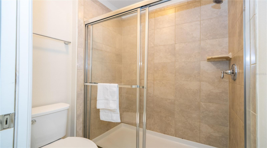 KISSIMMEE, Florida 34747, 6 Bedrooms Bedrooms, ,4 BathroomsBathrooms,Residential,For Sale,RHODES,0,MFRO6329881