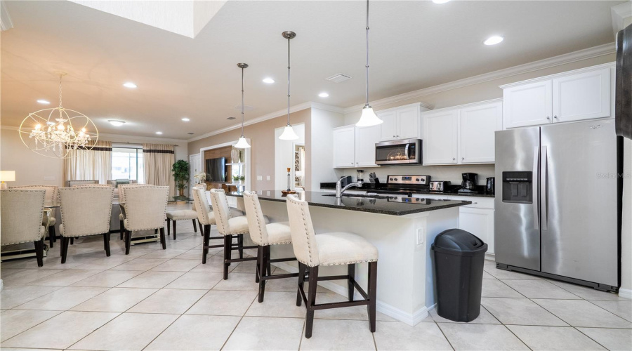 KISSIMMEE, Florida 34747, 6 Bedrooms Bedrooms, ,4 BathroomsBathrooms,Residential,For Sale,RHODES,0,MFRO6329881