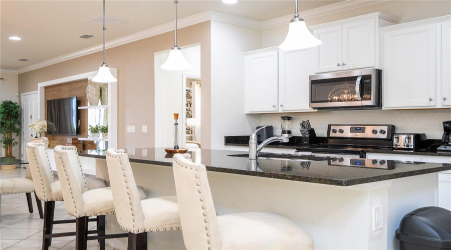 KISSIMMEE, Florida 34747, 6 Bedrooms Bedrooms, ,4 BathroomsBathrooms,Residential,For Sale,RHODES,0,MFRO6329881