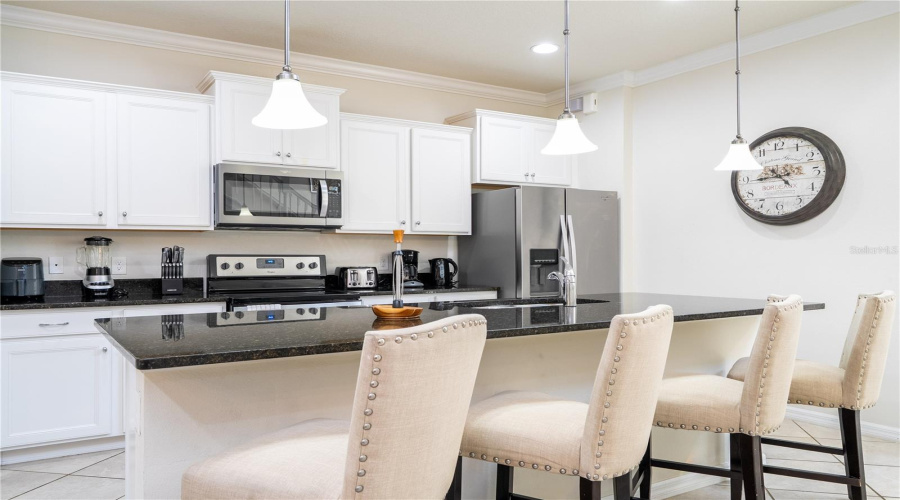 KISSIMMEE, Florida 34747, 6 Bedrooms Bedrooms, ,4 BathroomsBathrooms,Residential,For Sale,RHODES,0,MFRO6329881