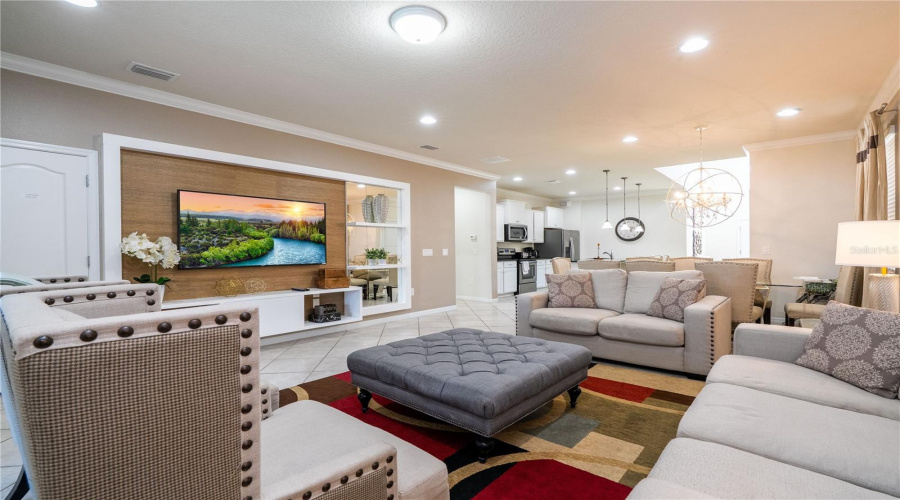 KISSIMMEE, Florida 34747, 6 Bedrooms Bedrooms, ,4 BathroomsBathrooms,Residential,For Sale,RHODES,0,MFRO6329881