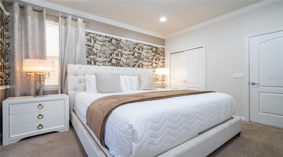 KISSIMMEE, Florida 34747, 6 Bedrooms Bedrooms, ,4 BathroomsBathrooms,Residential,For Sale,RHODES,0,MFRO6329881