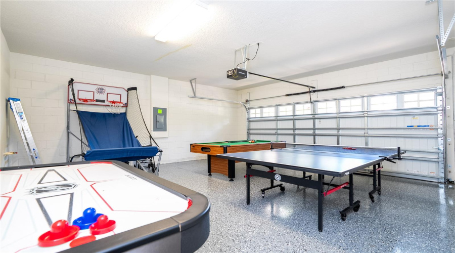 KISSIMMEE, Florida 34747, 6 Bedrooms Bedrooms, ,4 BathroomsBathrooms,Residential,For Sale,RHODES,0,MFRO6329881