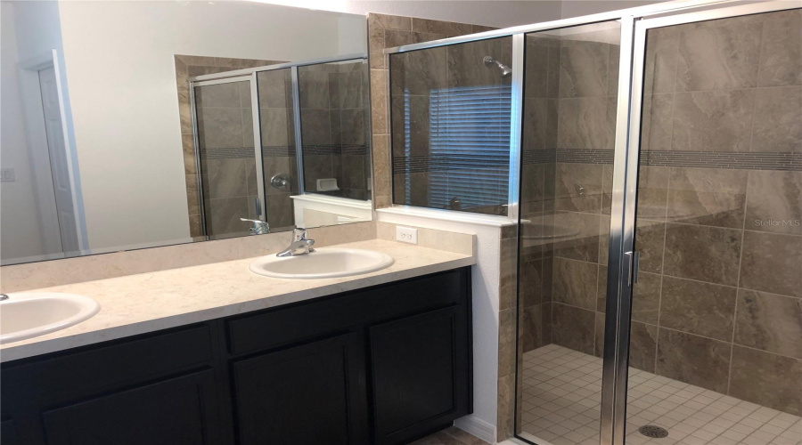 DAVENPORT, Florida 33897, 4 Bedrooms Bedrooms, ,2 BathroomsBathrooms,Residential,For Sale,OGELTHORPE,0,MFRO6336423