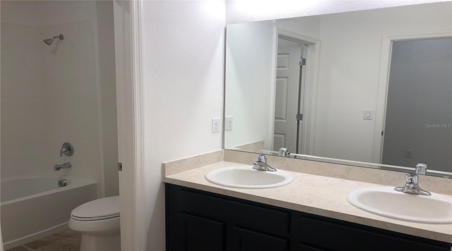 DAVENPORT, Florida 33897, 4 Bedrooms Bedrooms, ,2 BathroomsBathrooms,Residential,For Sale,OGELTHORPE,0,MFRO6336423