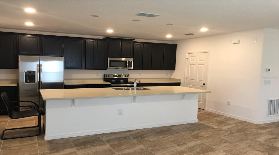 DAVENPORT, Florida 33897, 4 Bedrooms Bedrooms, ,2 BathroomsBathrooms,Residential,For Sale,OGELTHORPE,0,MFRO6336423