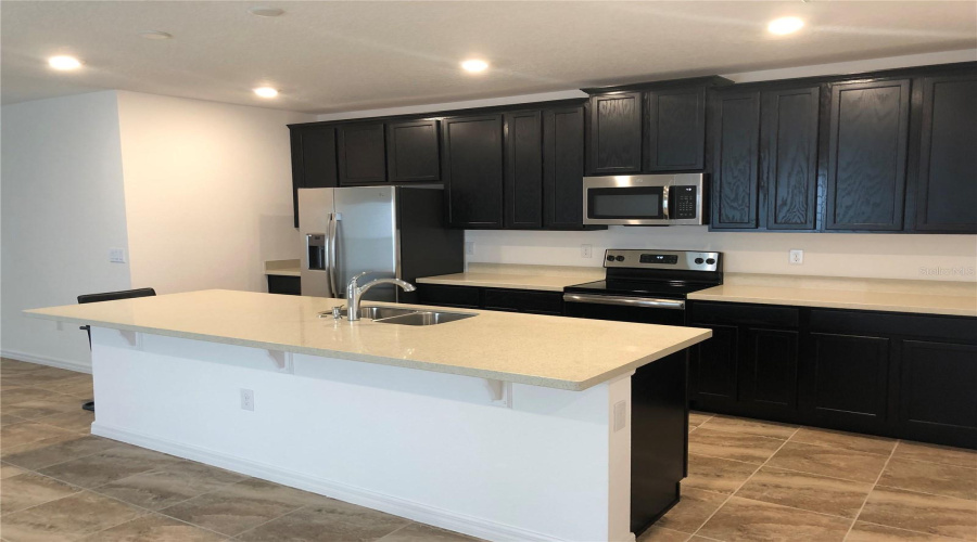 DAVENPORT, Florida 33897, 4 Bedrooms Bedrooms, ,2 BathroomsBathrooms,Residential,For Sale,OGELTHORPE,0,MFRO6336423