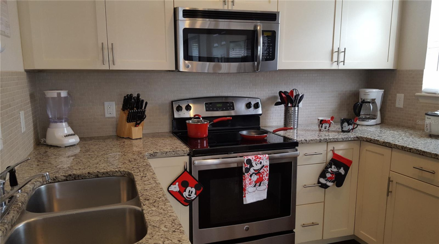 KISSIMMEE, Florida 34746, 4 Bedrooms Bedrooms, ,3 BathroomsBathrooms,Residential,For Sale,DIPLOMAT,0,MFRO6336467