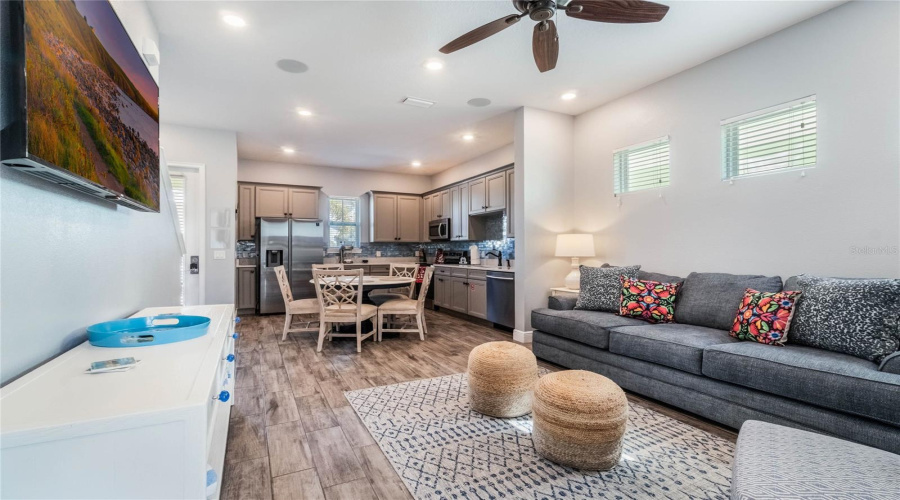 KISSIMMEE, Florida 34747, 3 Bedrooms Bedrooms, ,3 BathroomsBathrooms,Residential,For Sale,SANDY TOES,0,MFRS5132625