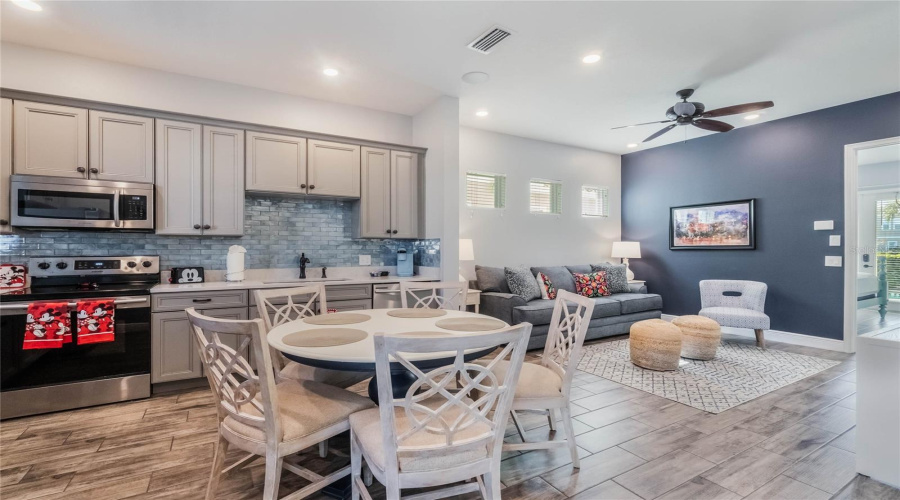 KISSIMMEE, Florida 34747, 3 Bedrooms Bedrooms, ,3 BathroomsBathrooms,Residential,For Sale,SANDY TOES,0,MFRS5132625