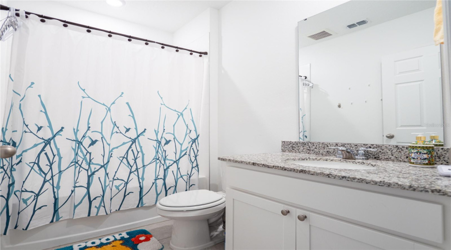 DAVENPORT, Florida 33896, 4 Bedrooms Bedrooms, ,3 BathroomsBathrooms,Residential,For Sale,VISTA VILLAGES,0,MFRTB8418338