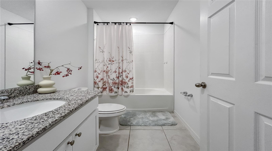 DAVENPORT, Florida 33896, 4 Bedrooms Bedrooms, ,3 BathroomsBathrooms,Residential,For Sale,VISTA VILLAGES,0,MFRTB8418338
