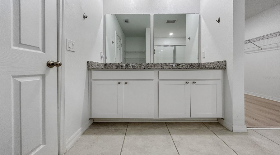 DAVENPORT, Florida 33896, 4 Bedrooms Bedrooms, ,3 BathroomsBathrooms,Residential,For Sale,VISTA VILLAGES,0,MFRTB8418338