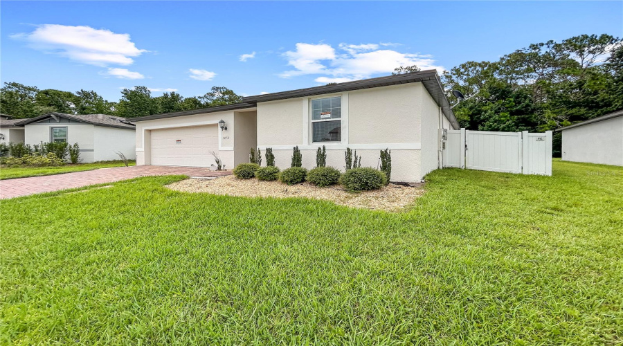 DAVENPORT, Florida 33896, 4 Bedrooms Bedrooms, ,3 BathroomsBathrooms,Residential,For Sale,VISTA VILLAGES,0,MFRTB8418338