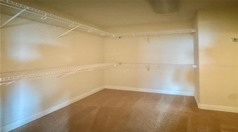 DAVENPORT, Florida 33896, 4 Bedrooms Bedrooms, ,3 BathroomsBathrooms,Residential,For Sale,ROSEVILLE,0,MFRO6335785