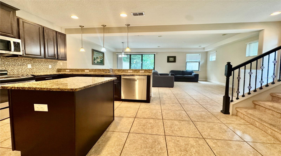DAVENPORT, Florida 33896, 4 Bedrooms Bedrooms, ,3 BathroomsBathrooms,Residential,For Sale,ROSEVILLE,0,MFRO6335785