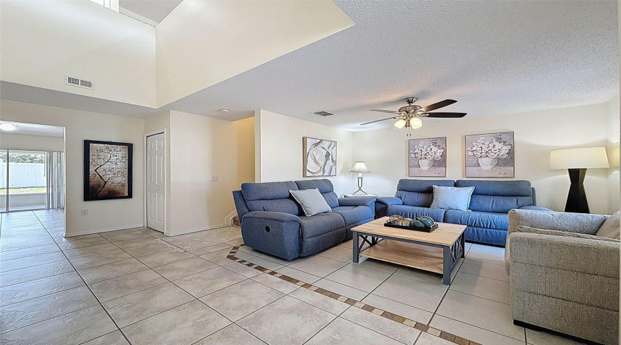 DAVENPORT, Florida 33837, 4 Bedrooms Bedrooms, ,2 BathroomsBathrooms,Residential,For Sale,LOBELIA,0,MFRO6336535