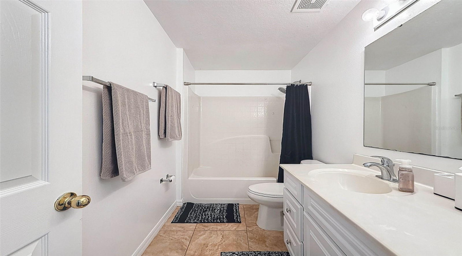 DAVENPORT, Florida 33837, 4 Bedrooms Bedrooms, ,2 BathroomsBathrooms,Residential,For Sale,LOBELIA,0,MFRO6336535