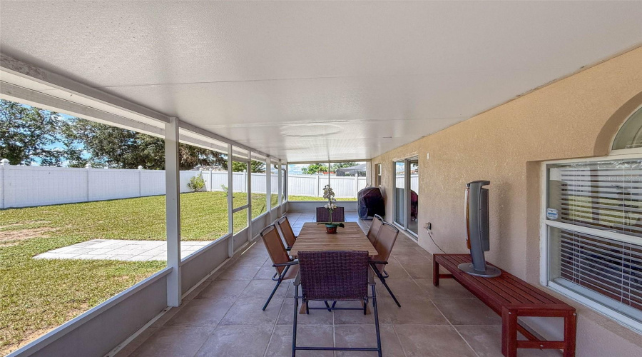 DAVENPORT, Florida 33837, 4 Bedrooms Bedrooms, ,2 BathroomsBathrooms,Residential,For Sale,LOBELIA,0,MFRO6336535