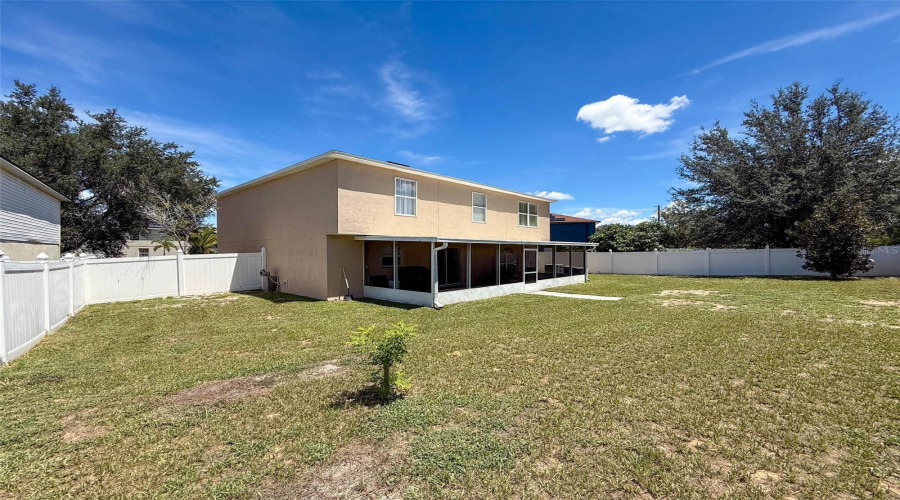DAVENPORT, Florida 33837, 4 Bedrooms Bedrooms, ,2 BathroomsBathrooms,Residential,For Sale,LOBELIA,0,MFRO6336535