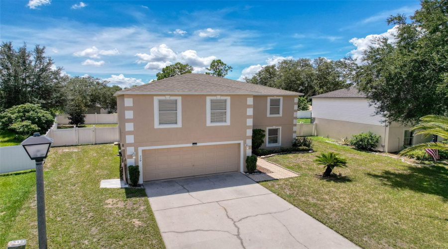 DAVENPORT, Florida 33837, 4 Bedrooms Bedrooms, ,2 BathroomsBathrooms,Residential,For Sale,LOBELIA,0,MFRO6336535