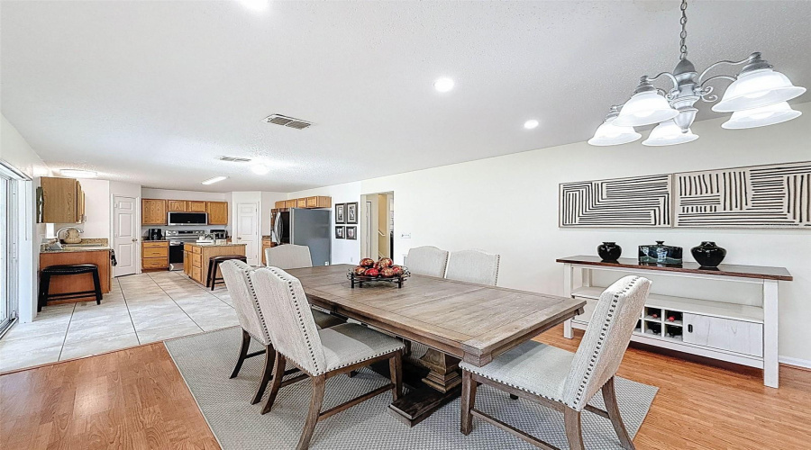 DAVENPORT, Florida 33837, 4 Bedrooms Bedrooms, ,2 BathroomsBathrooms,Residential,For Sale,LOBELIA,0,MFRO6336535