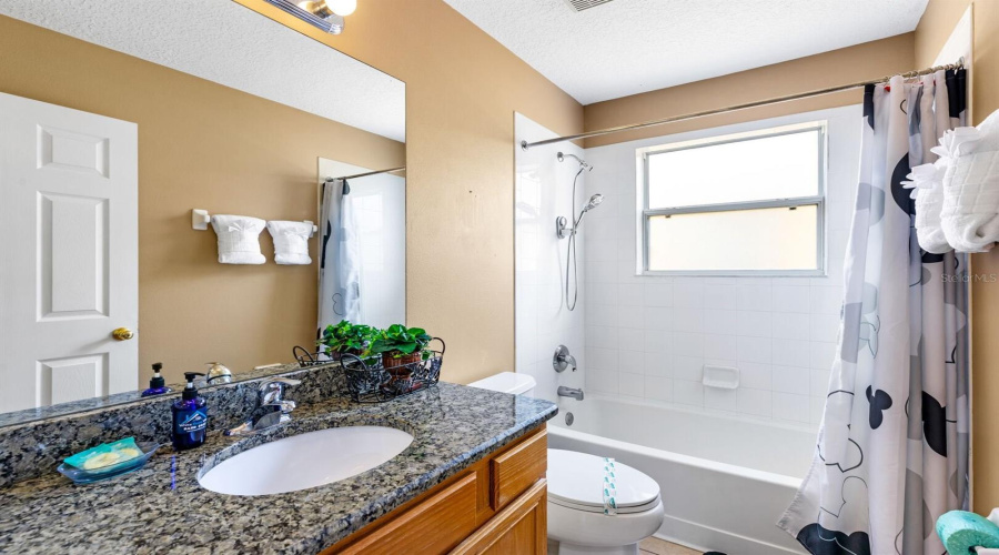 KISSIMMEE, Florida 34747, 7 Bedrooms Bedrooms, ,4 BathroomsBathrooms,Residential,For Sale,SUNRISE KEY,0,MFRS5132866