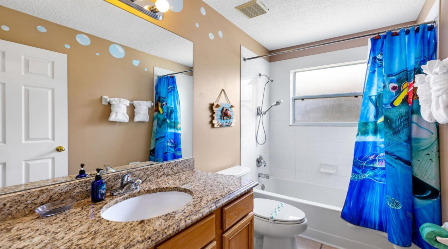 KISSIMMEE, Florida 34747, 7 Bedrooms Bedrooms, ,4 BathroomsBathrooms,Residential,For Sale,SUNRISE KEY,0,MFRS5132866