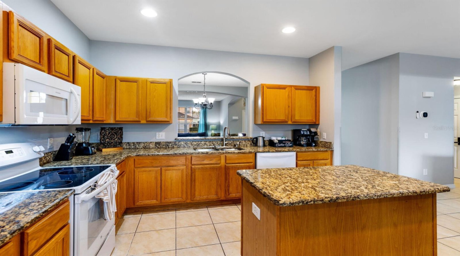 KISSIMMEE, Florida 34747, 7 Bedrooms Bedrooms, ,4 BathroomsBathrooms,Residential,For Sale,SUNRISE KEY,0,MFRS5132866