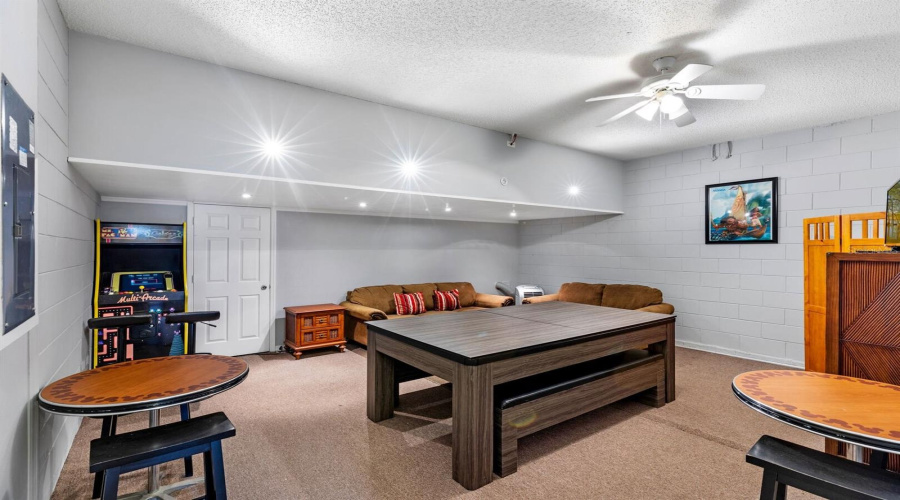 KISSIMMEE, Florida 34747, 7 Bedrooms Bedrooms, ,4 BathroomsBathrooms,Residential,For Sale,SUNRISE KEY,0,MFRS5132866