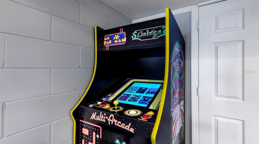 KISSIMMEE, Florida 34747, 7 Bedrooms Bedrooms, ,4 BathroomsBathrooms,Residential,For Sale,SUNRISE KEY,0,MFRS5132866